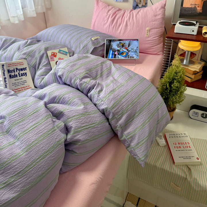 Striped Lightweight Comforter Set
