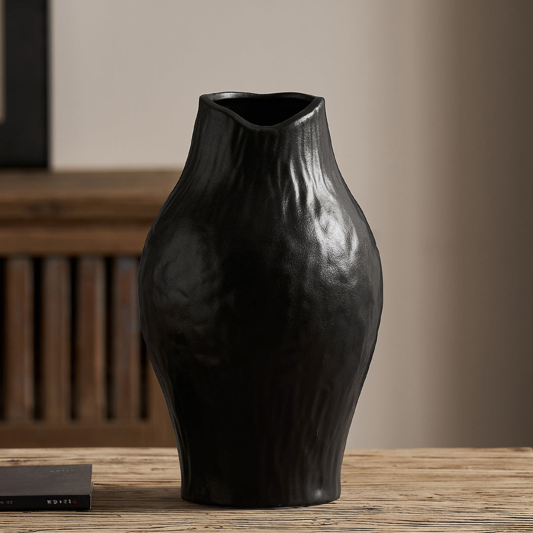 Elegant and modern ceramic vase