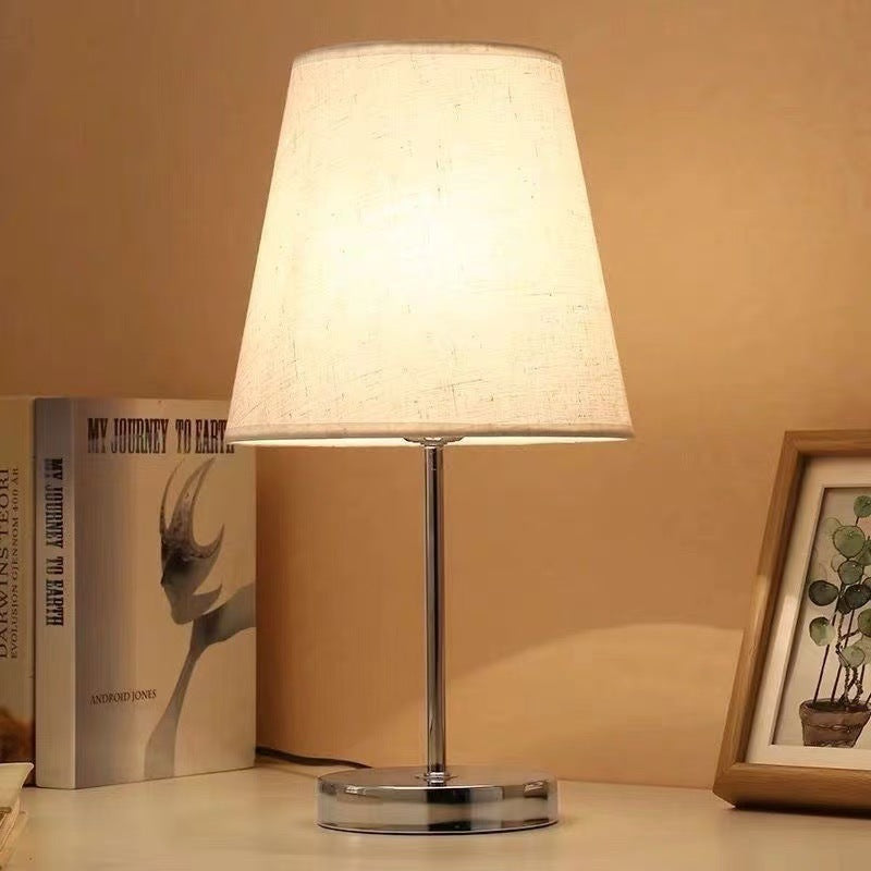 Elegant table lamp