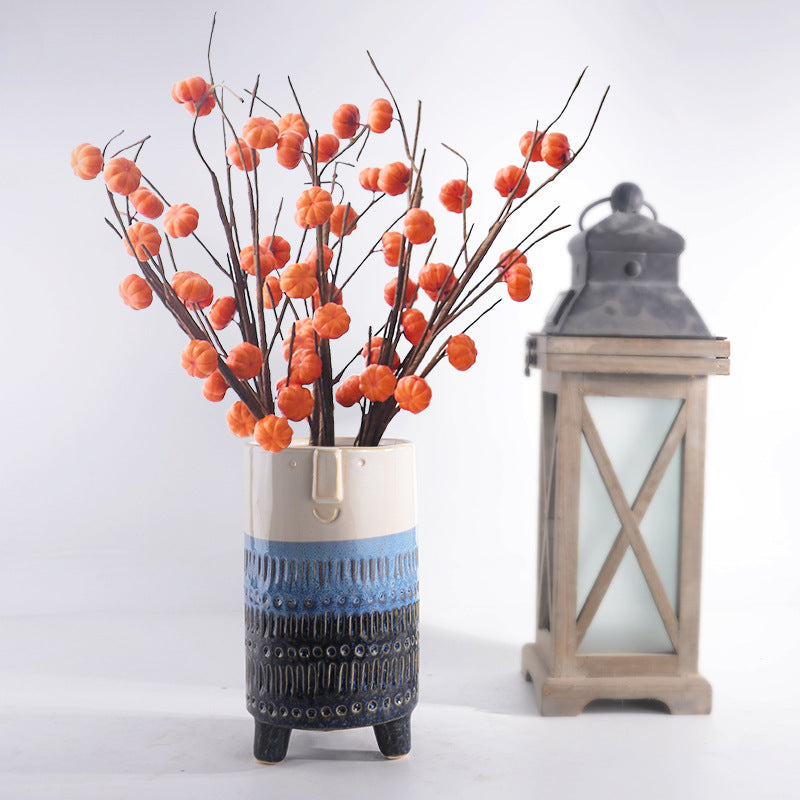 Decorative plant pot with facial features