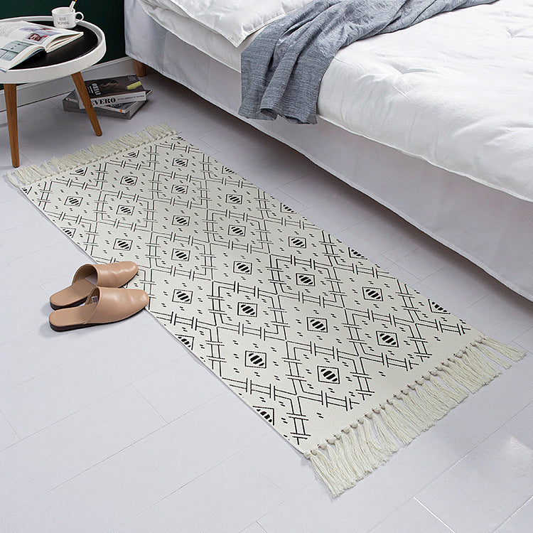 Woven cotton rug runner in Boho-Ethno pattern with fringes