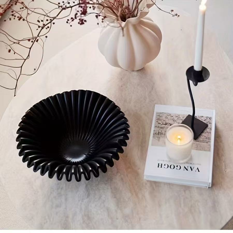 Decorative fruit bowl