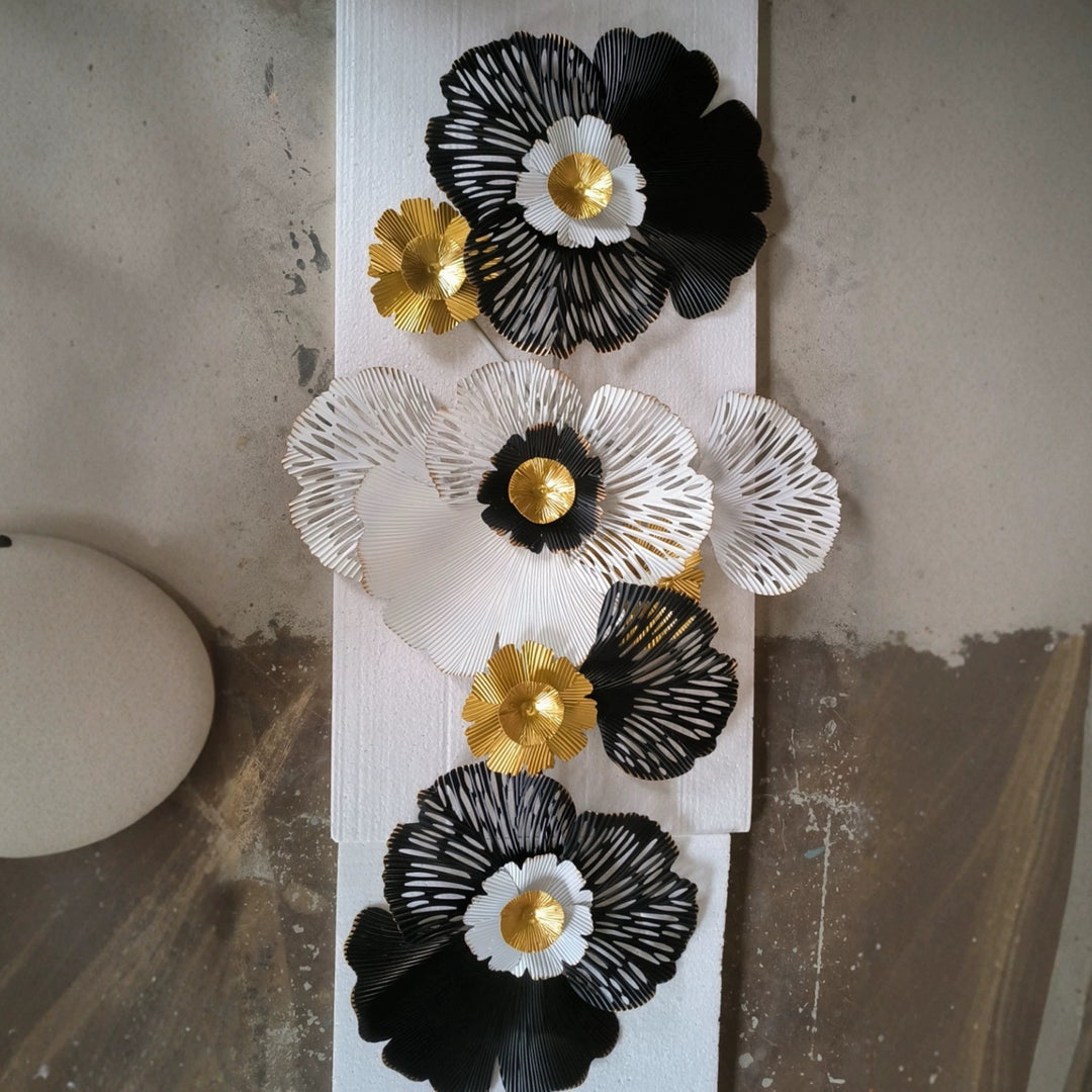 Artistic Floral Metal Wall Sculpture
