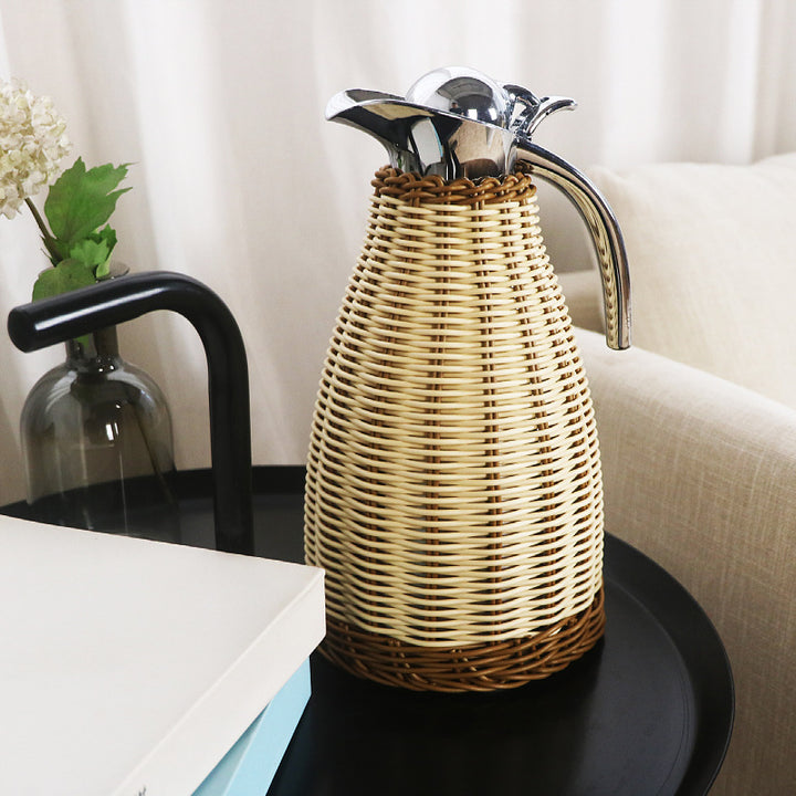 Stylish water carafe with woven design