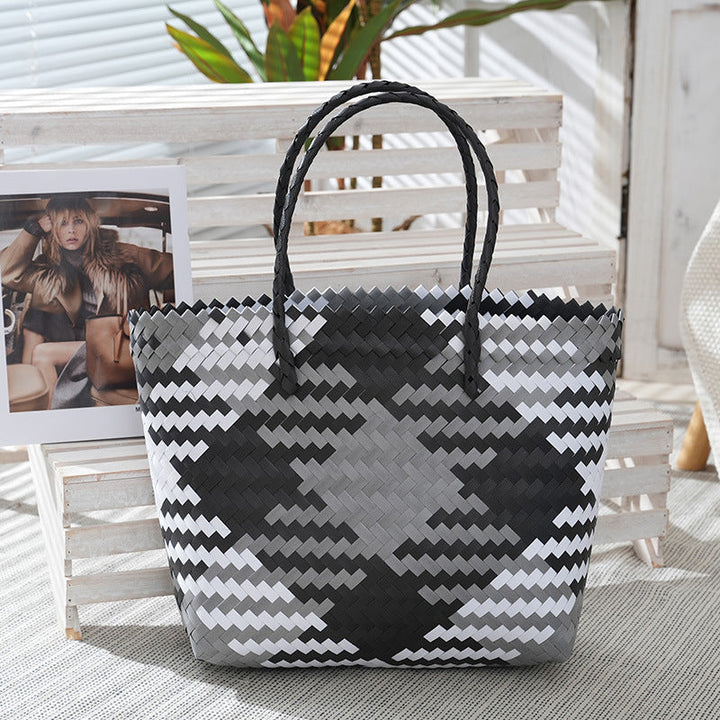 Trendy Woven Bag