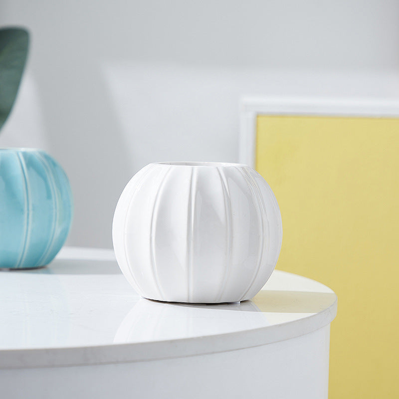 Decorative ceramic vase with modern ribbed design