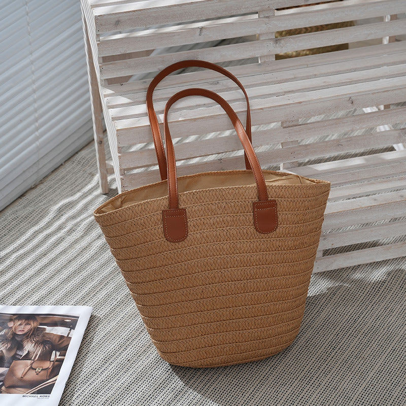 trendy beach bag