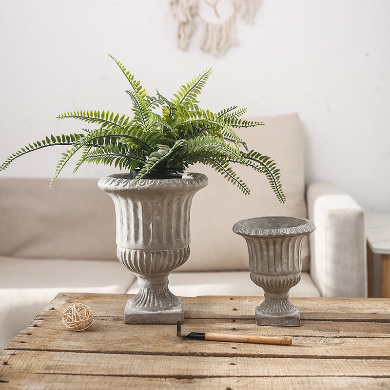 Decorative plant pot