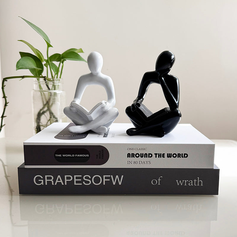 Readying Pose Decorative Figurine