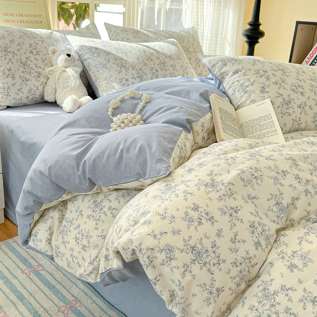 Decorative Floral Patterned Bedding Set Avarnia