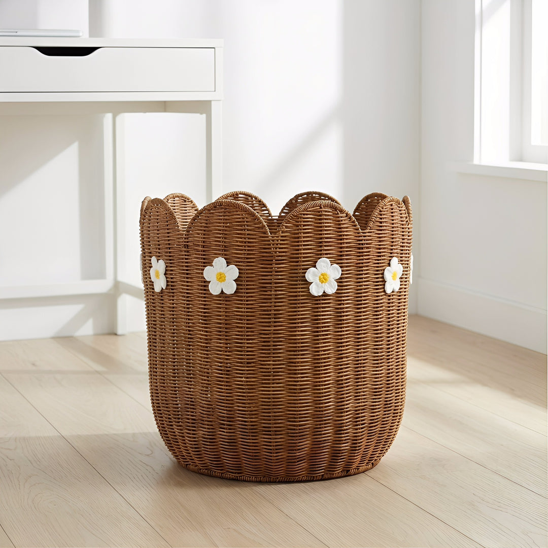 Decorative basket with wavy edge