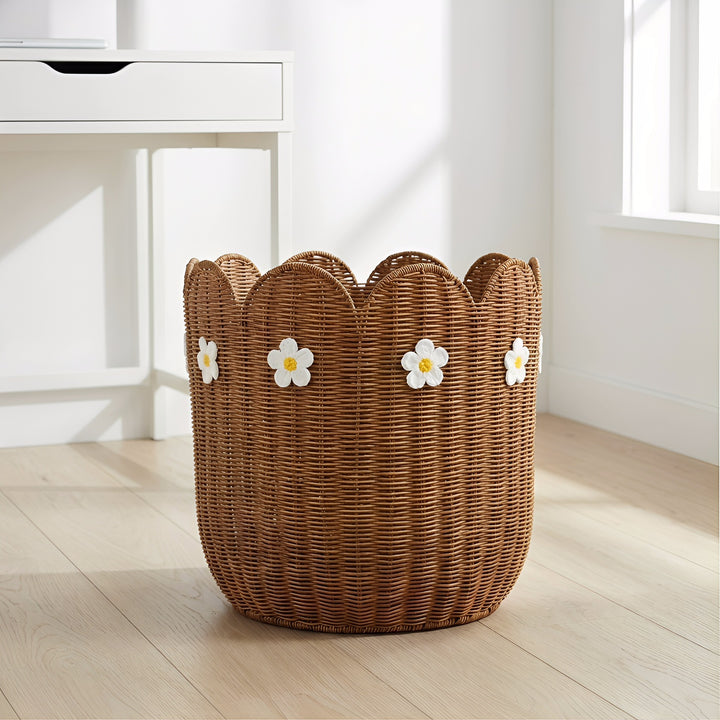Decorative basket with wavy edge