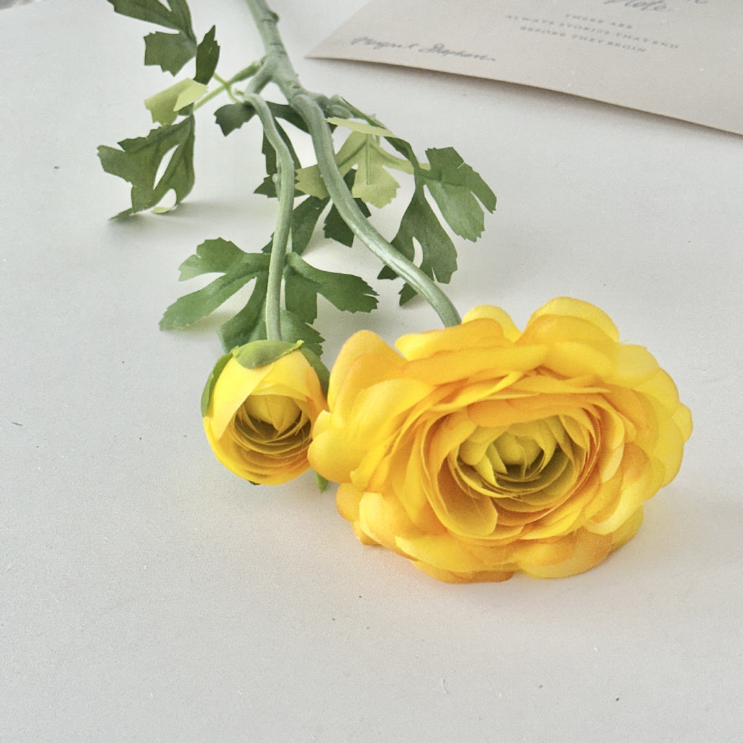 Lifelike Artificial Ranunculus Stem