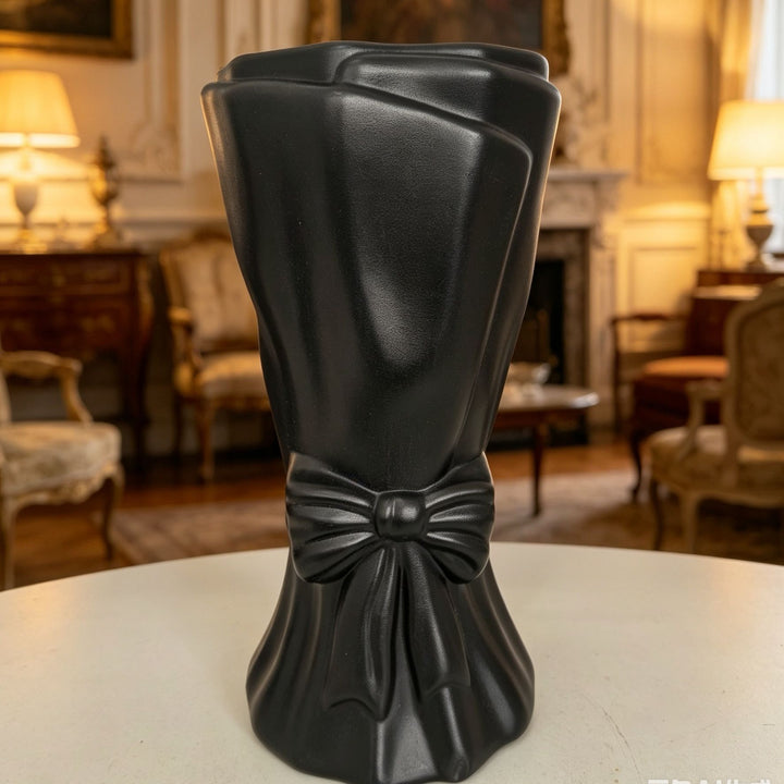 Decorative Elegant Bow-Shaped Flower Vase