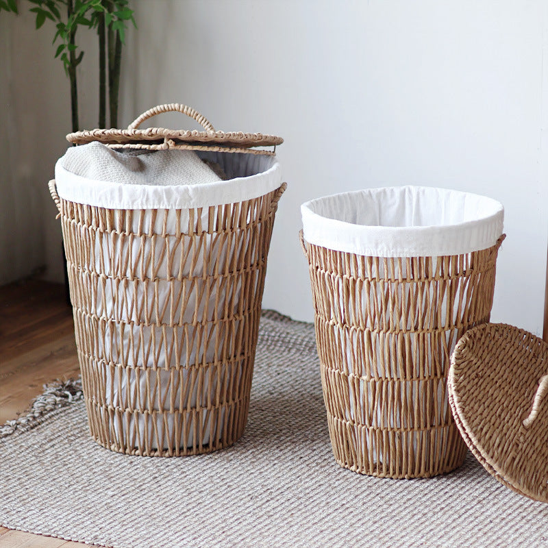 Stylish laundry basket with lid