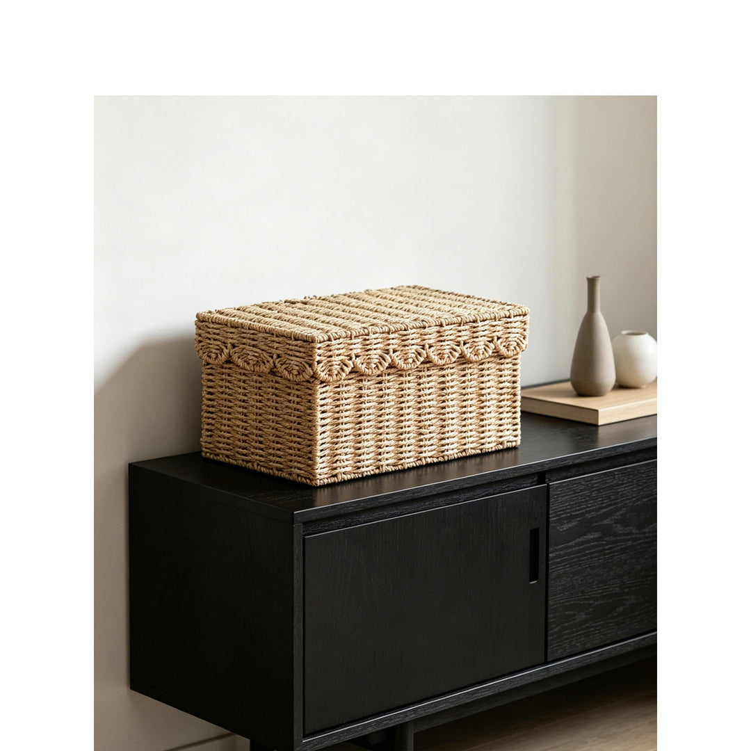 Basket with lid