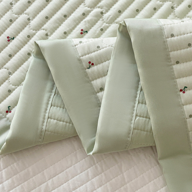 Decorative Textured Quilted Bedspread Avarnia