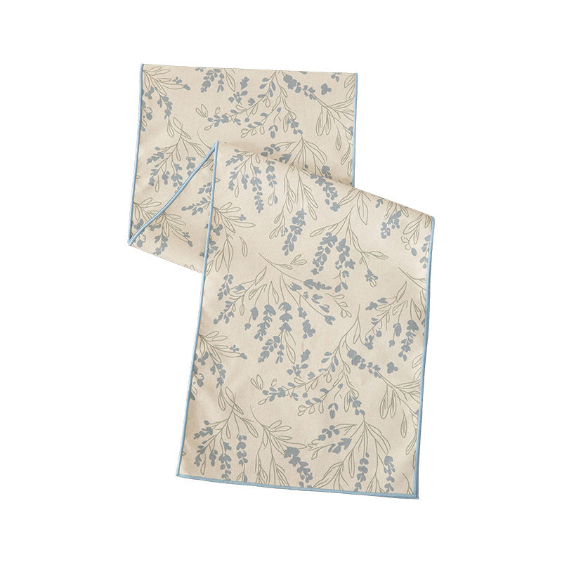 Woven table runner and placemat set made of cotton-linen with botanical scrolling pattern