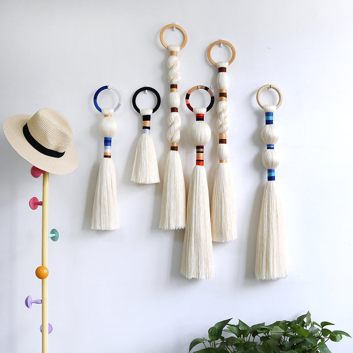 Wall decoration with elegant tassel design