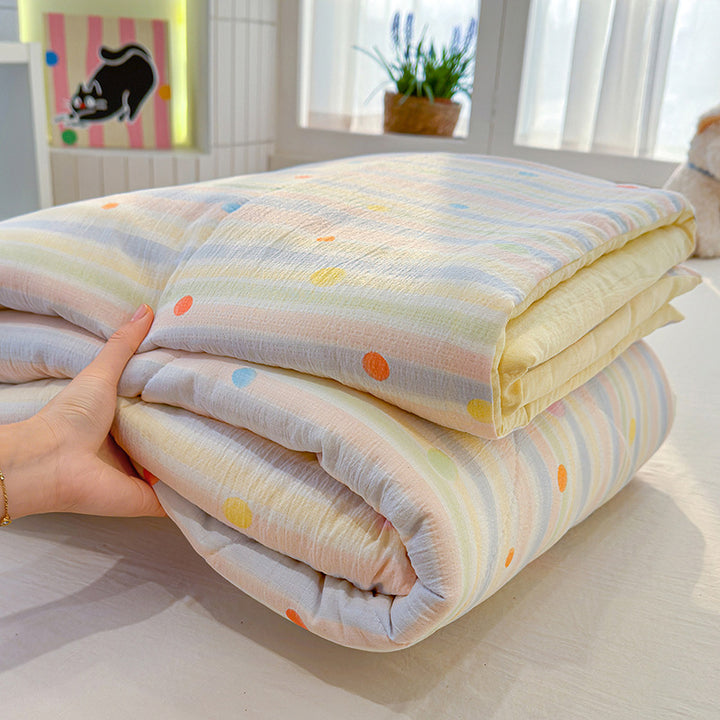 Decorative Floral Patterned All-Season Quilt Avarnia
