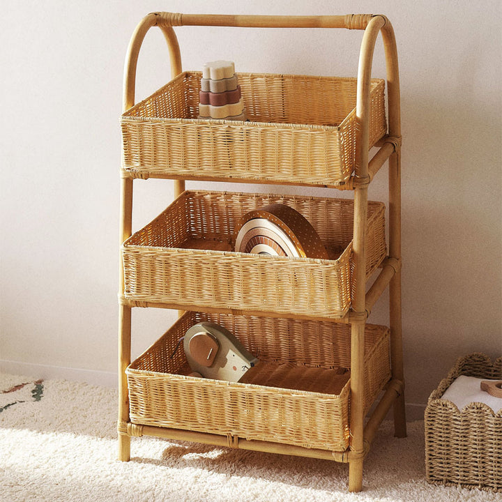 Multifunctional shelf with woven baskets