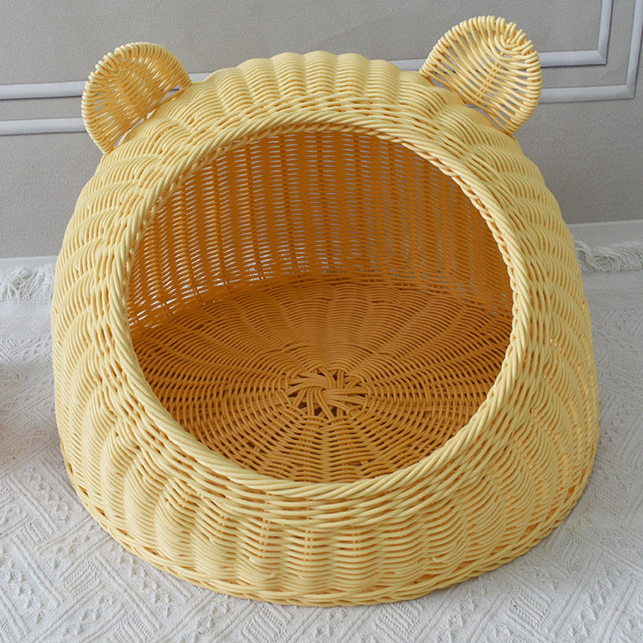 Playful Bear-Shaped Woven Pet Bed