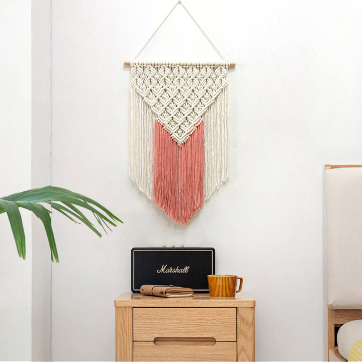 Macramé wall decoration with creative fringes