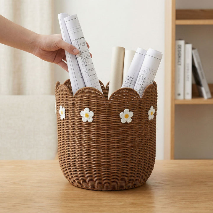 Decorative basket with wavy edge