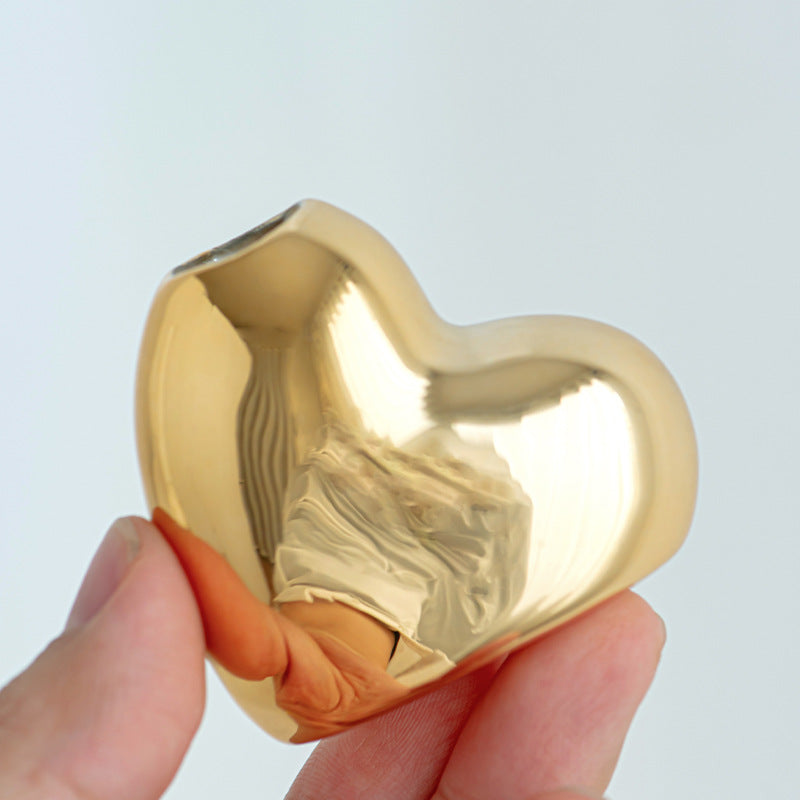 Elegant Decorative Heart Figure