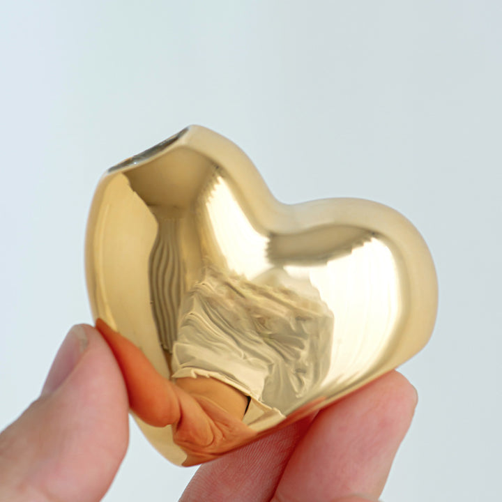 Elegant Decorative Heart Figure