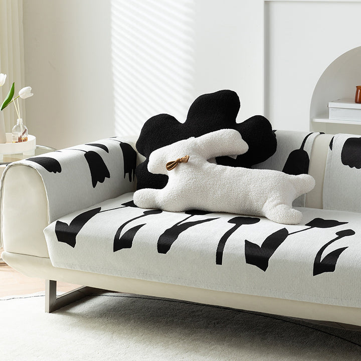 Three-seater sofa with removable jacquard cover and delicate metal frame
