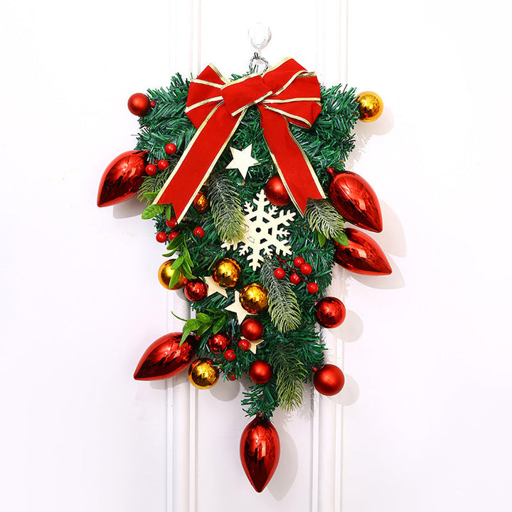 Festive Christmas Wreath Decoration