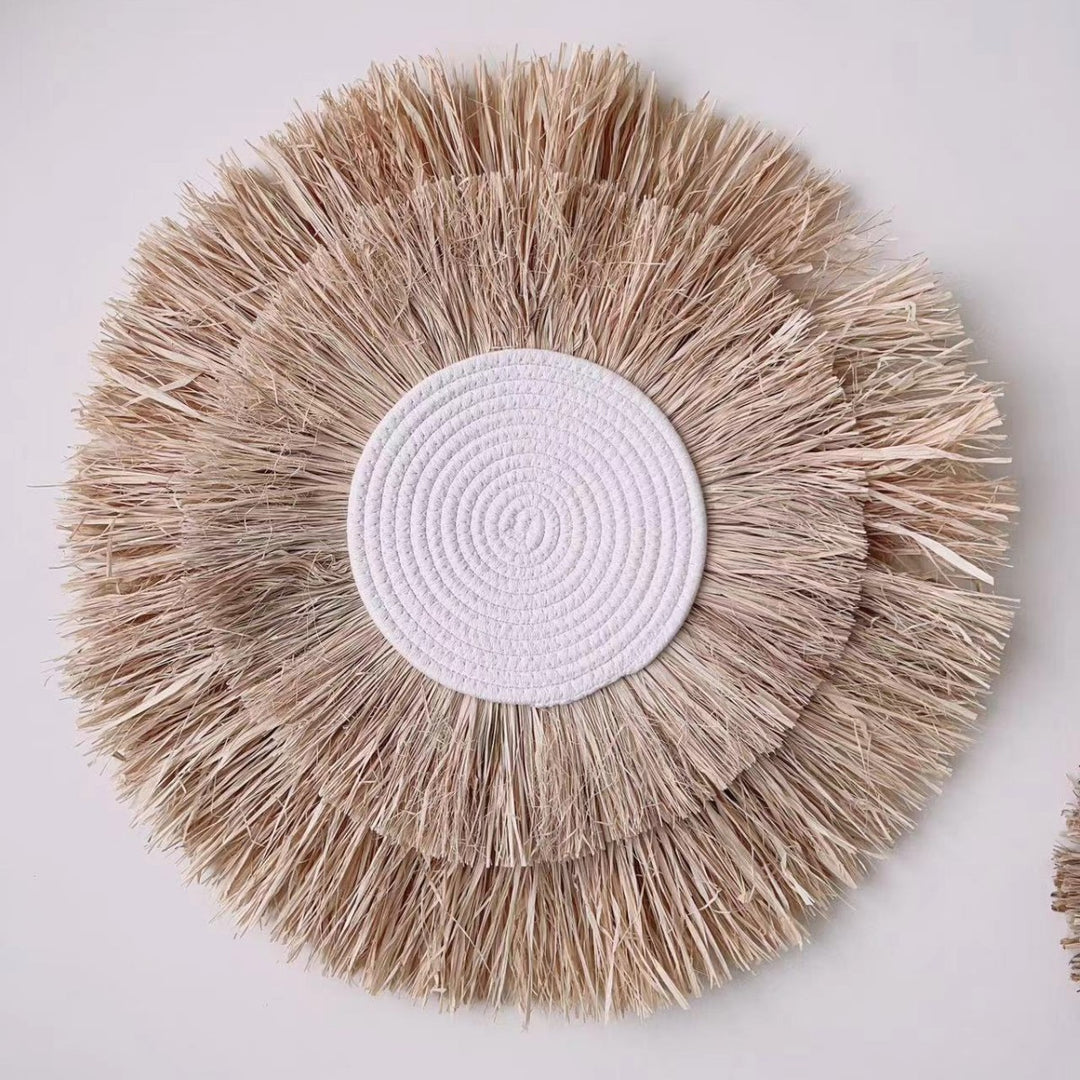 Decorative wall decoration with synthetic fiber and wooden beads