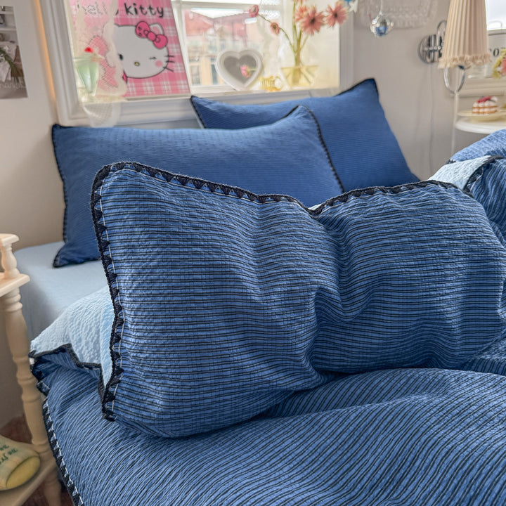 Striped Patchwork Quilt Set
