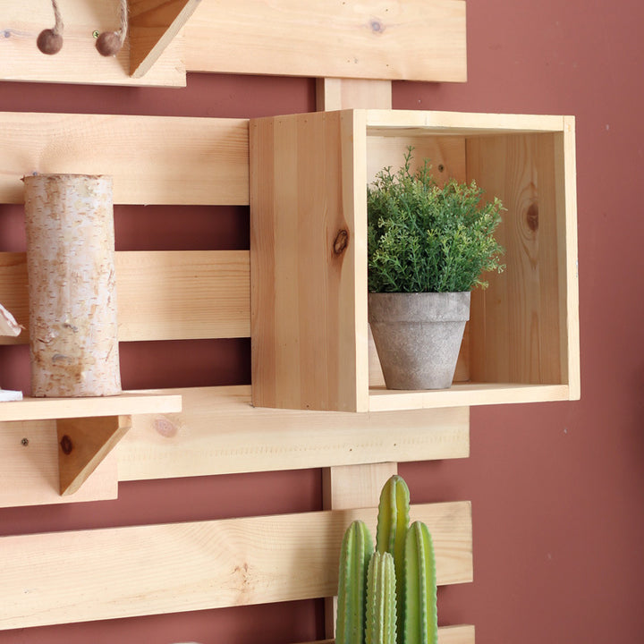 Wall shelf made of high-quality wood