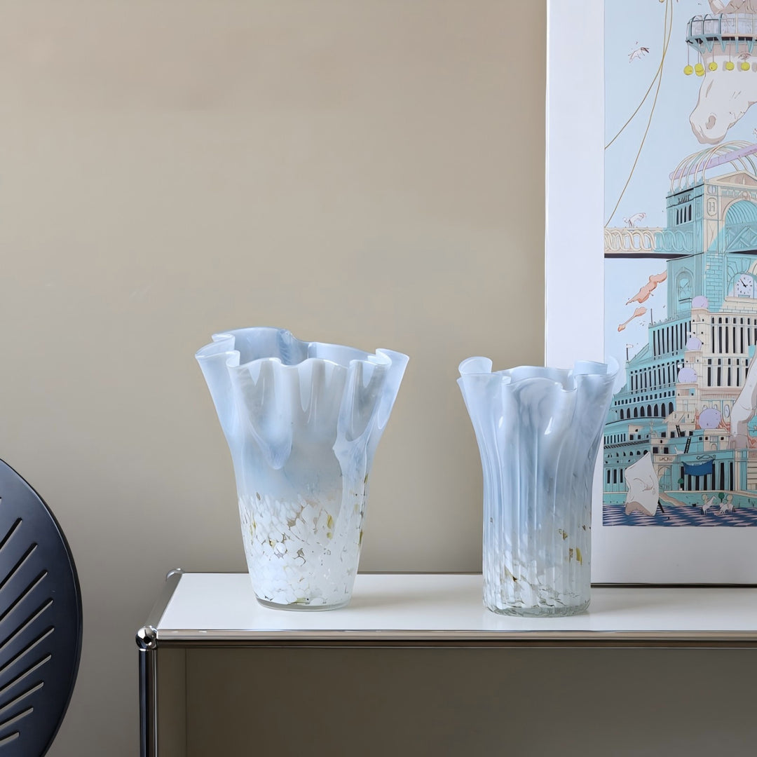 Elegant Glass Vase with Wavy Edge
