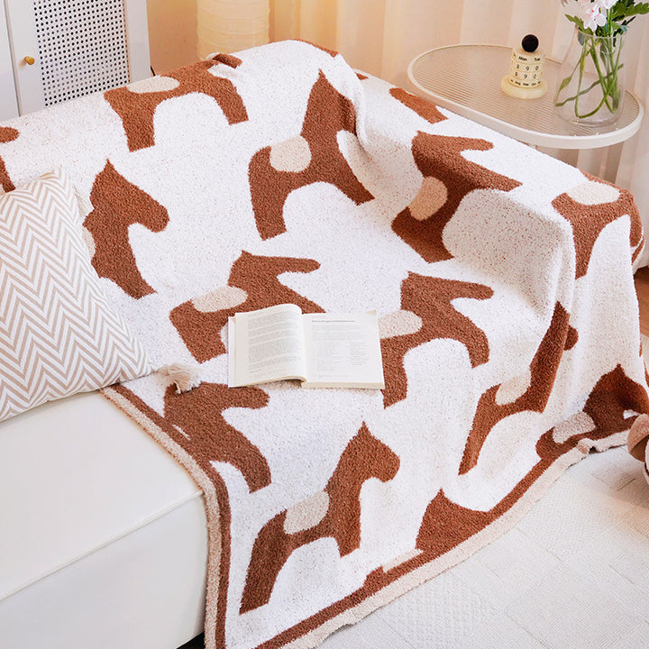 Equestrian-Themed Cozy Throw Blanket