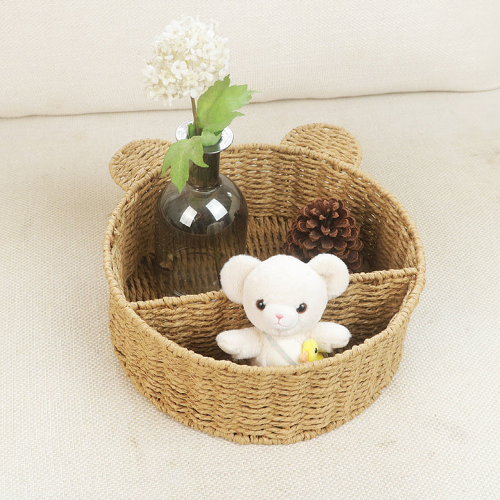 Creative wall shelf in bear design