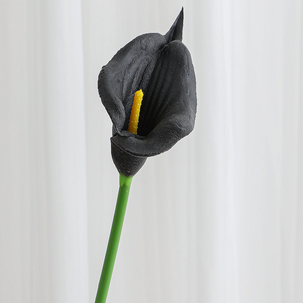 Artificial Calla Lily with meticulous craftsmanship