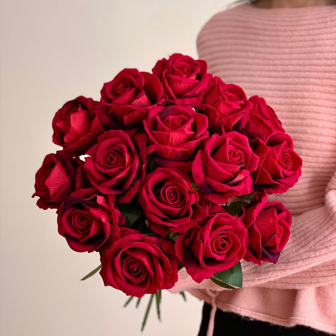 Luxurious Artificial Rose Bouquet