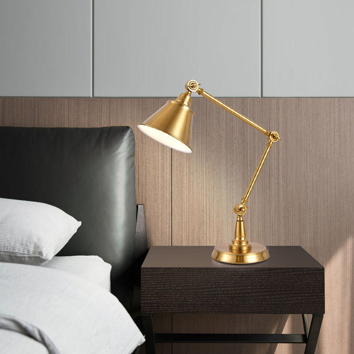 Adjustable desk lamp