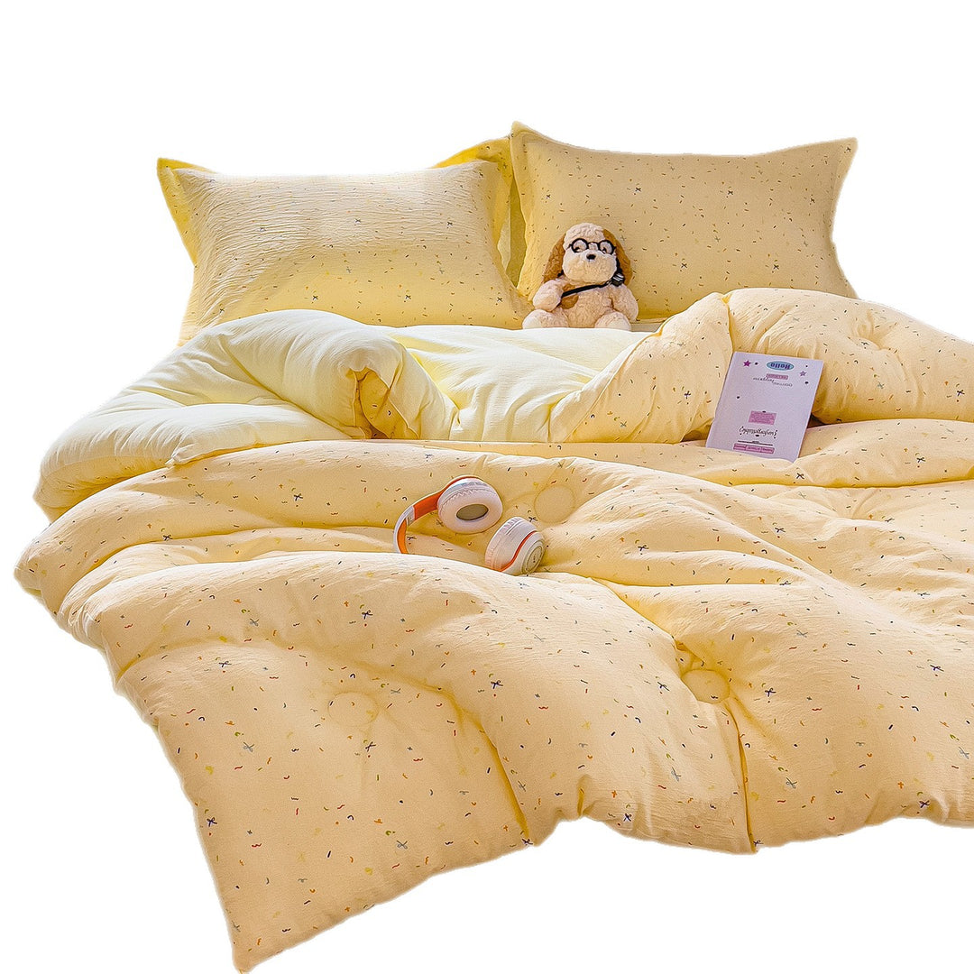 Heart Patterned Quilt Set