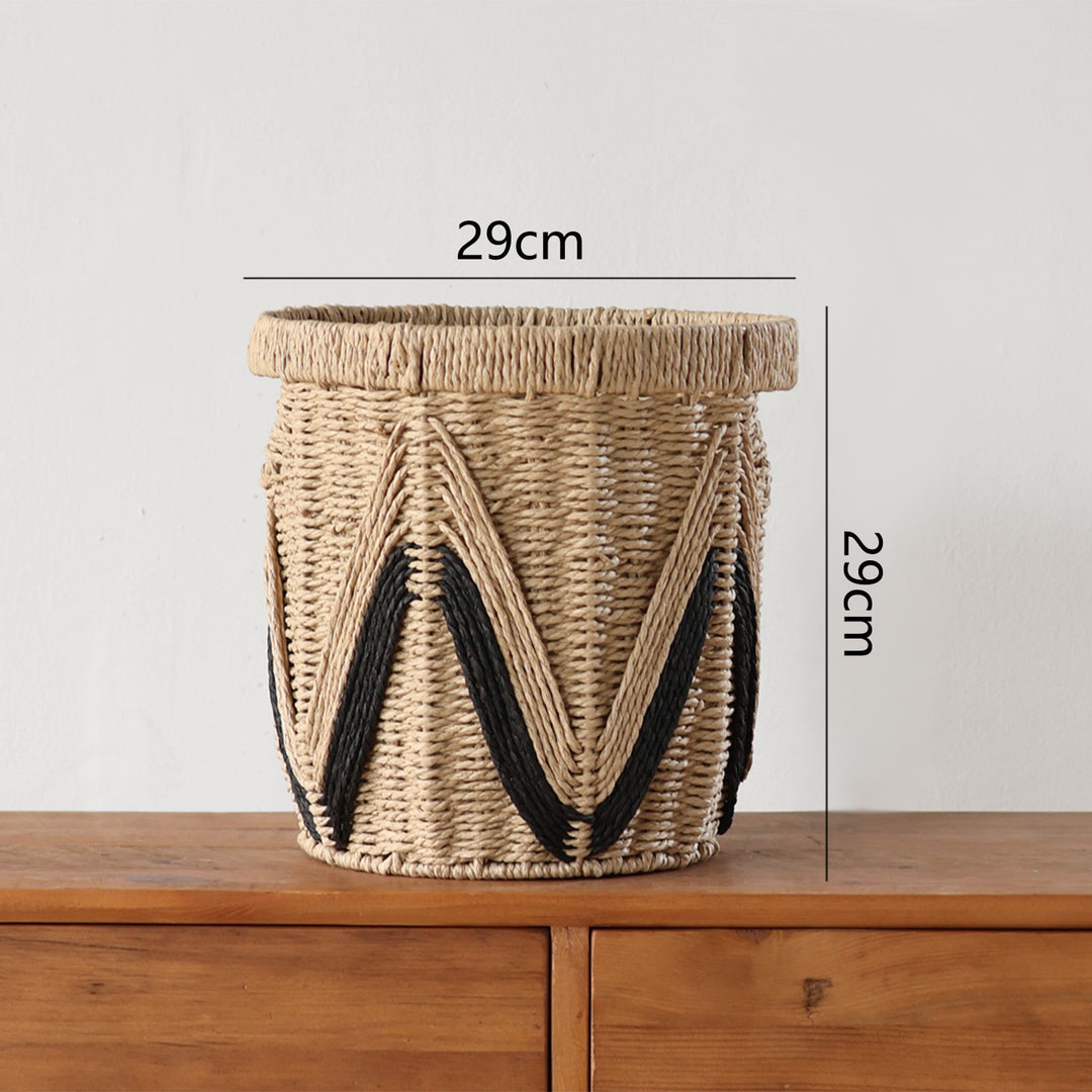 Handbag made of braided natural material