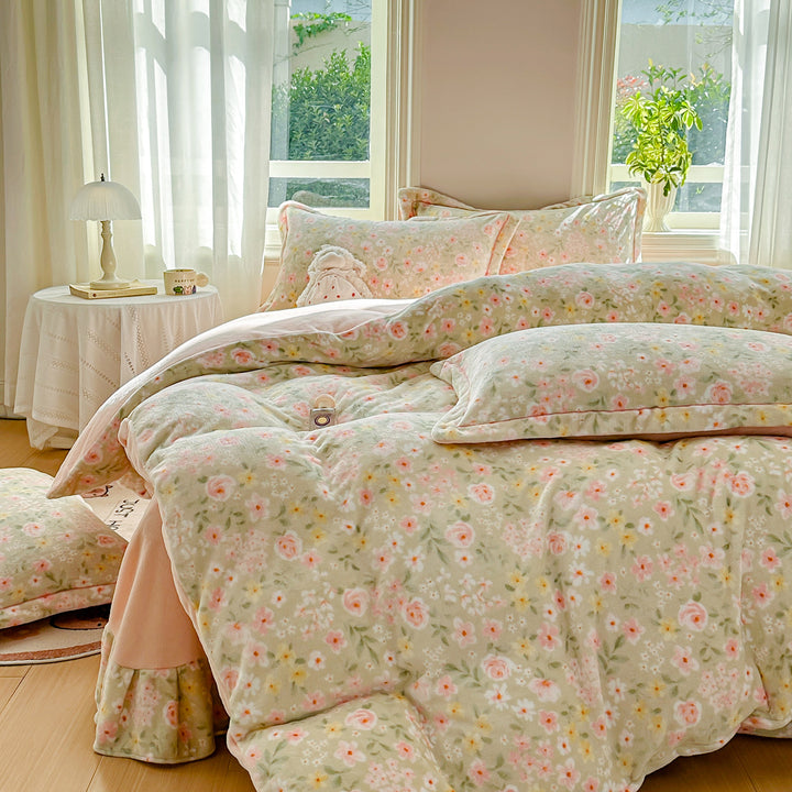 Floral Print Comforter Set