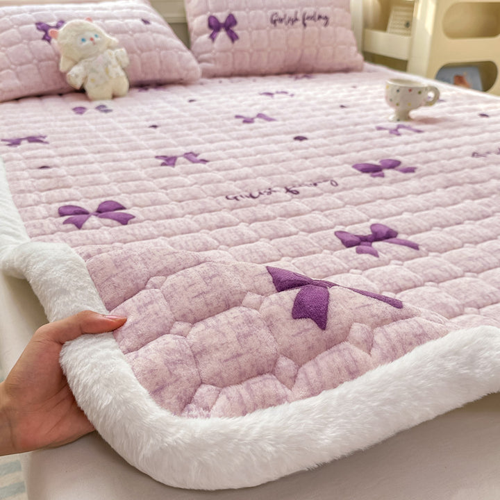 Plush Cartoon-Themed Blanket
