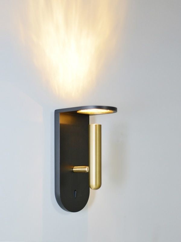 Wall lamp