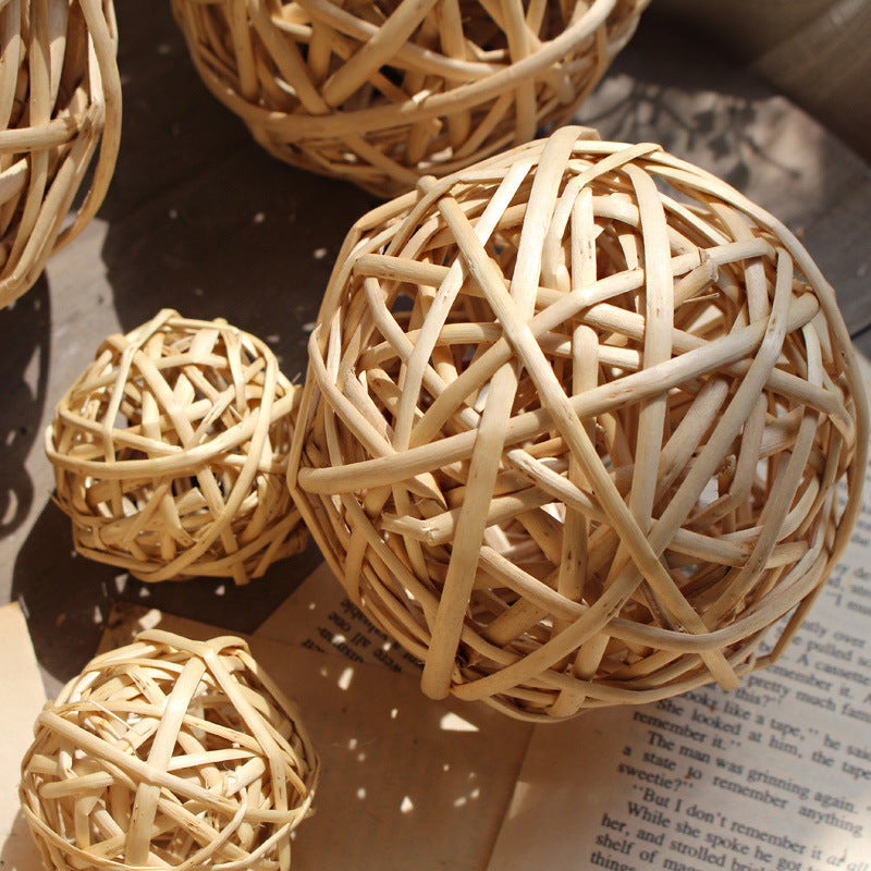 Decorative natural material decor ball
