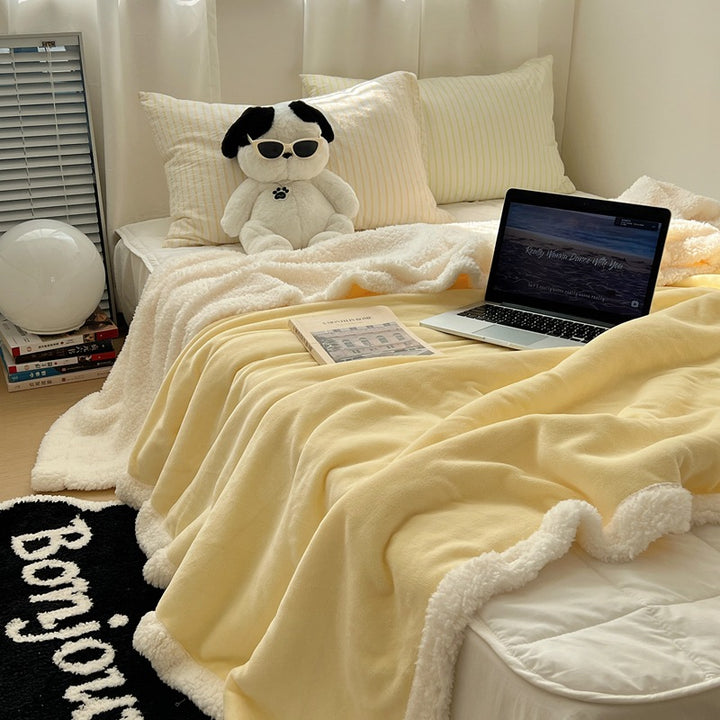 Fluffy Sherpa-Fleece Blanket