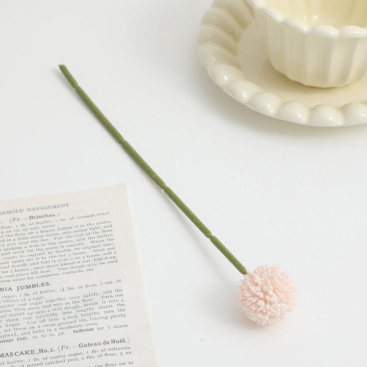 Artificial flower stem with detailed blooms