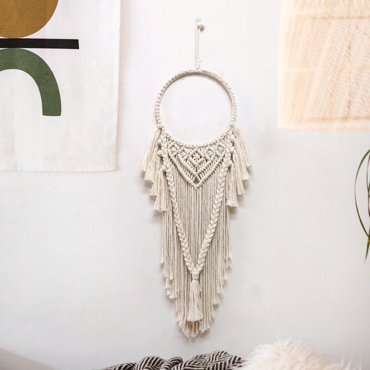 Macrame Wall Decoration with Elegant Appeal